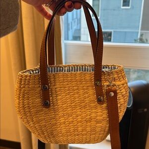 Straw summer bag